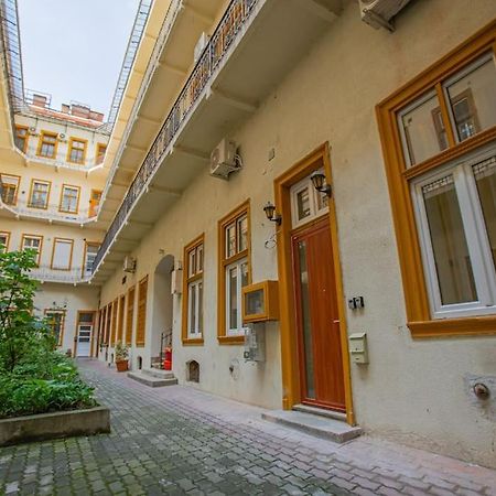 Cute Gallery Flat In Dob Str, Mars Budapest Eksteriør billede