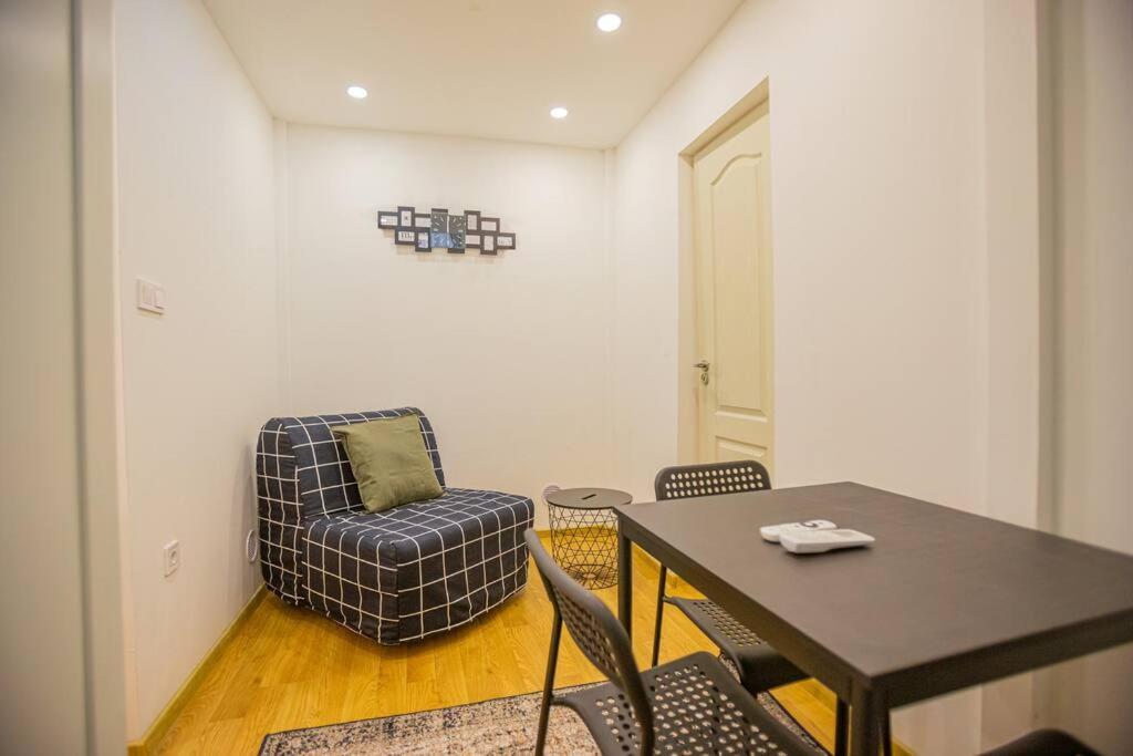 Cute Gallery Flat In Dob Str, Mars Budapest Eksteriør billede